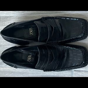 Zara crocodile embossed leather loafer size 42/11